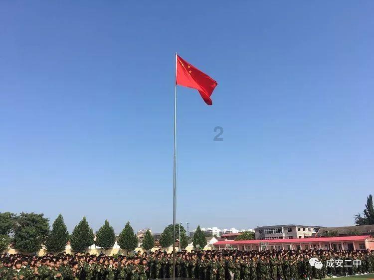 长辈亲戚总是向我们炫耀他儿媳妇有本事，会赚钱。这些和我们有什么关系，我们又不妒嫉羡慕。为什么总说？